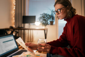 Opciones de Tarjetas para Mejorar el Crédito: Tu Primer Paso hacia un Buen Historial Financiero